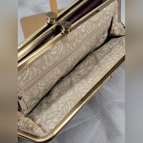 Hobo The Original Brown Leather Stitch Wallet Magnetic & Kiss Lock Closure - Picture 7 of 8